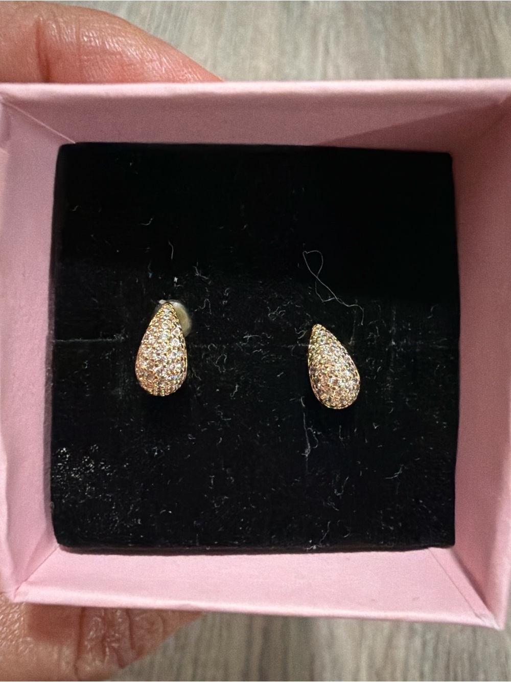 Teardrop Stud Earrings - Gold Tone